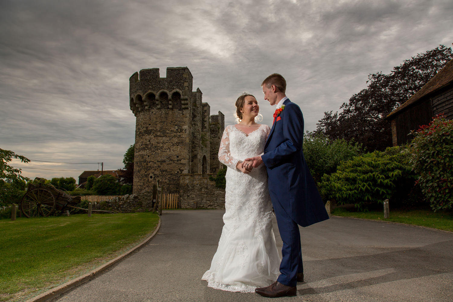 Cooling Castle Barns Kent Wedding Photographer